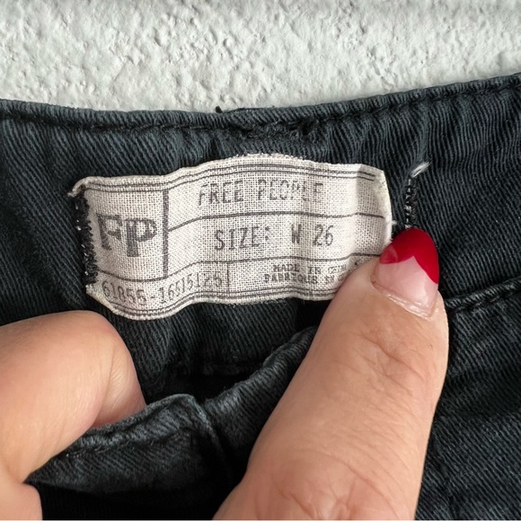 Free People Black Military Skinny Leg Cargo Pants. Size 26 - Picture 4 of 7
